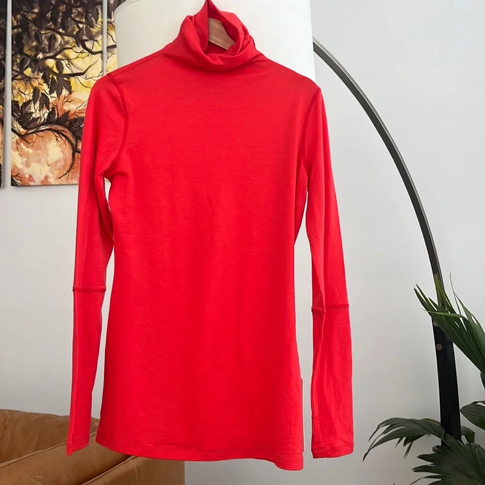NWT Lululemon St Moritz Merino Wool Jersey / Turtleneck / Base Layer - Picture 4 of 8